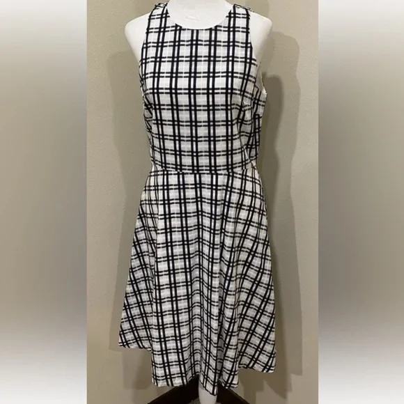 slim fit dress slacks Sleeveless Mini Dress Pleated Skirt Med / Black main image 0